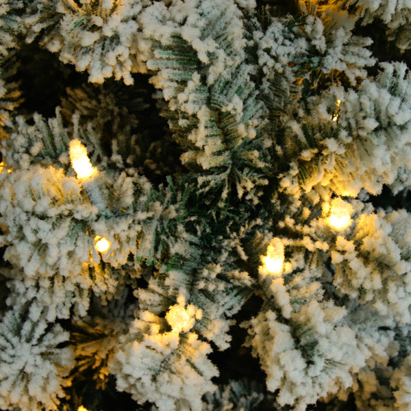 🎄 Havas hatású zöld karácsonyfa – 180 cm, 550 LED fény, 8 fényprogram